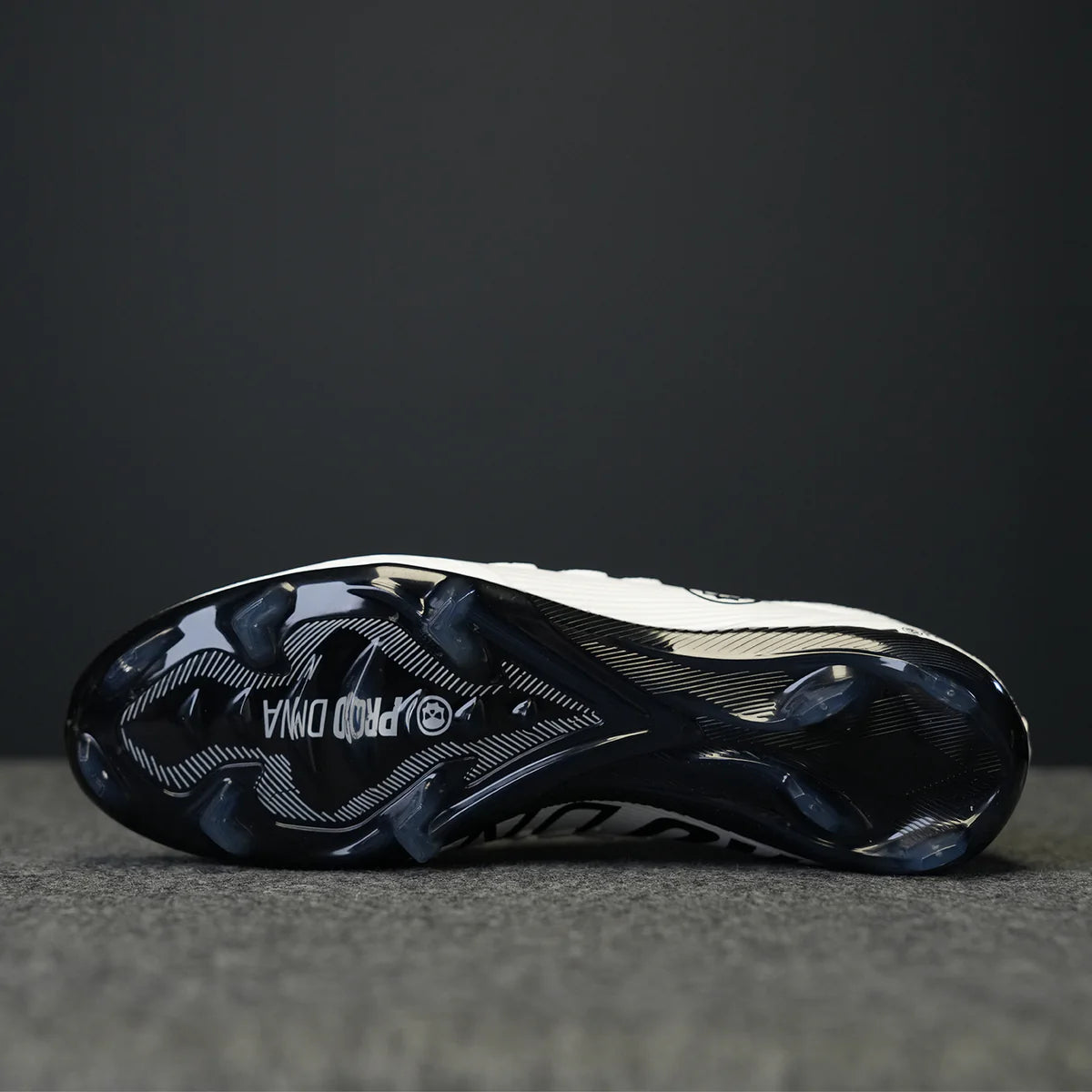 PRO DNA™ VOLTRAX CLEATS - WHITE