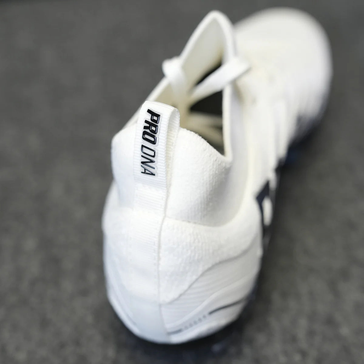PRO DNA™ VOLTRAX CLEATS - WHITE